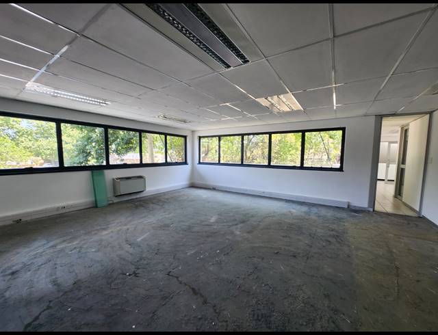 313M² RETAIL TO LET IN RANDJESPARK